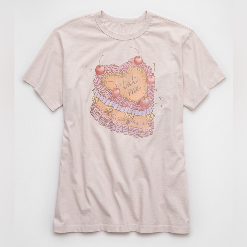 NWT American Eagle oversized valentines tshirt